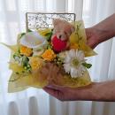 黄薔薇プリザーブドフラワーのジュエリーボックスアレンジメント「ラブベア」